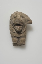 Front of an object in the shape of the front of a lion