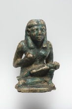Seal-amulet in the shape of a nursing mother