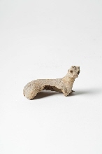 Fragment de figurine de gazelle couchée