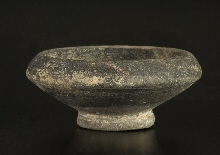 Biconical bowl