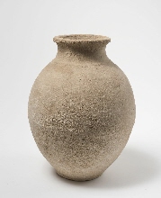 Vessel with oval body without decoration
