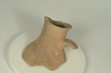 Fragment d'une vase à paroi étroite