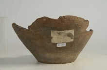 Round vase with flat base