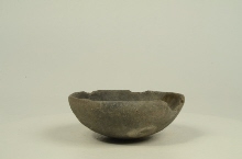 Round bowl with receding rim