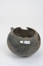 Deep bowl with receding rim and buttons
