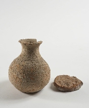 Vase and fragment