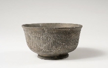 Bowl with everted rim