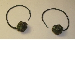 Pair of earrings with polyhedron pendant