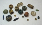 Decorated glass beads