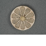 Pierced round decorated with rosette