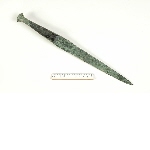 Dagger with crescent shaped pommel